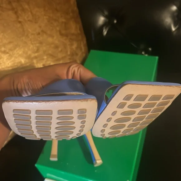 Bottega Veneta Stretch Mules. Size 42. Blue. Preowned. - Picture 6 of 7